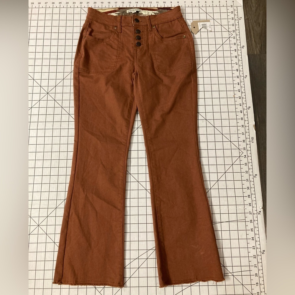 NWT Frye and‎ Co Women’s Size 2 Cognac Button Fly Jeans